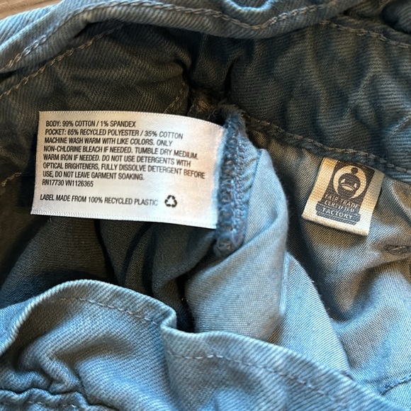 Universal Thread High Rise Shorts - Picture 6 of 6